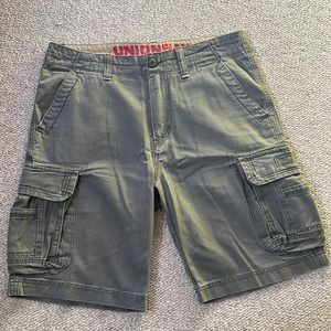 Union Bay Mens Light Gray Cargo Shorts (Size 34) - Good Condition